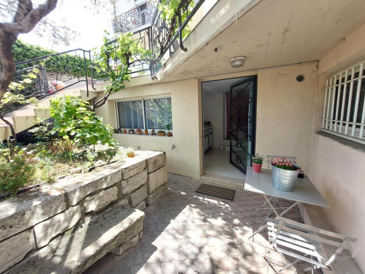 Studio Independant Pres Du Centre Ville Nîmes Exterior foto